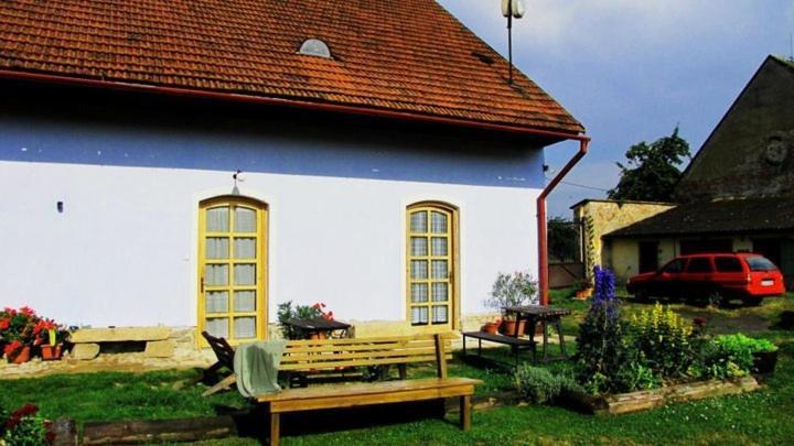 Dvur V Borovne Apartment Borovná Exterior foto